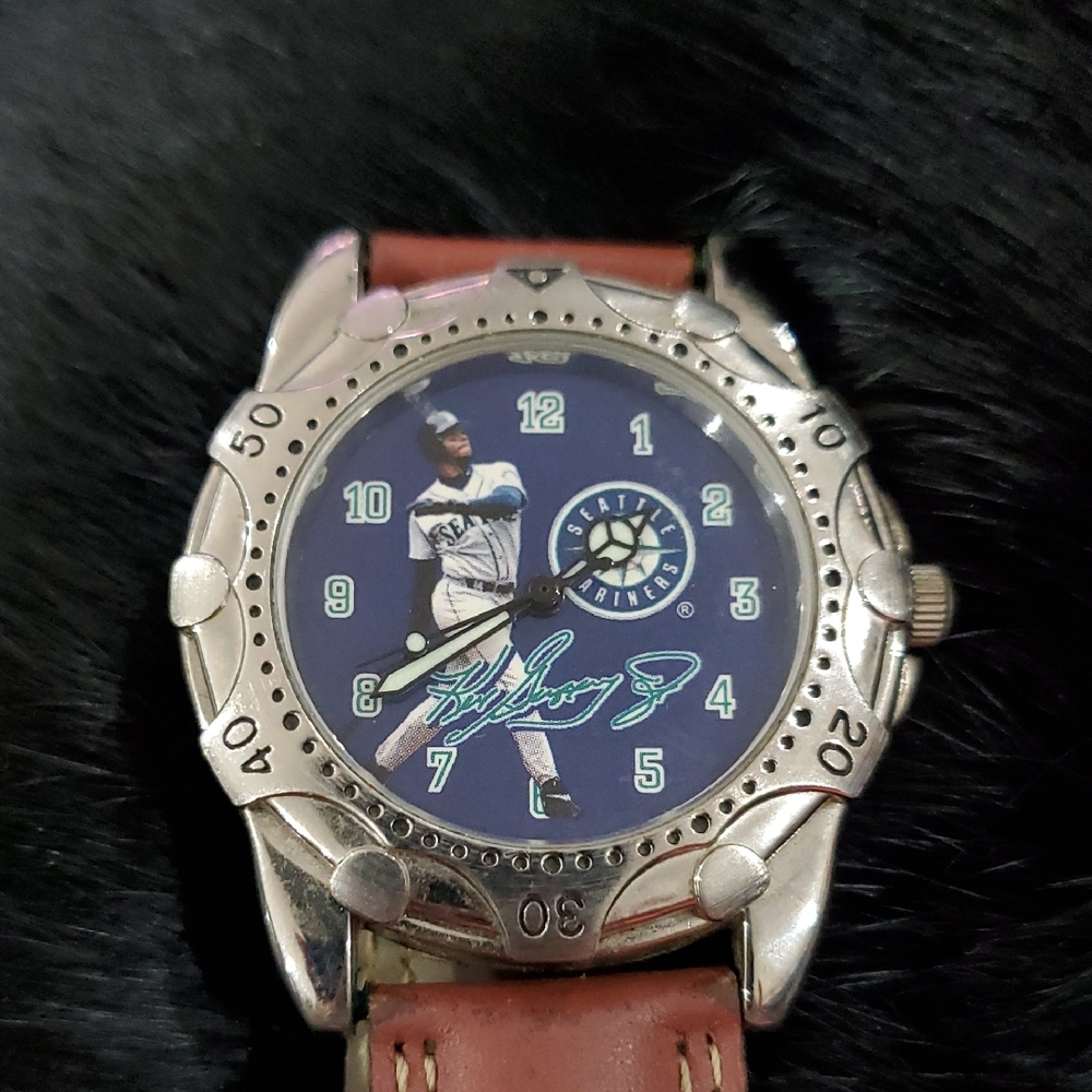 MLB Ken Griffey Jr Baseball Sports Wrist Watch Memorabilia Seattle Mariners 1999